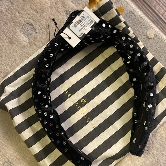 NWT Lele Sadoughi Dotted Velvet Knotted Headband Black - Picture 5 of 6